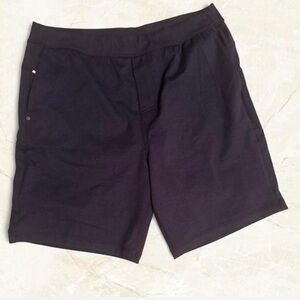 . Vuori Men’s “Coronado” Short 8” Inseam (L) *BESTSELLER*- L